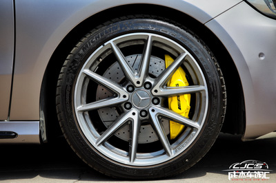 暴走小怪獸 奔馳A45 AMG 電光鈦金灰改色 帥的不要不要的